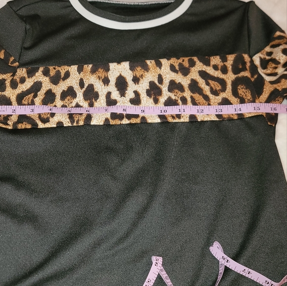 Womans small leopard print long sleeve top - Picture 6 of 7